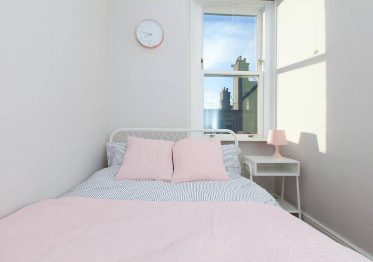 Bright And Modern Causewayside Apartment Edinburgh Luaran gambar